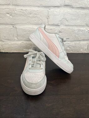 Puma Kids' White & Pink Low-Top Sneakers